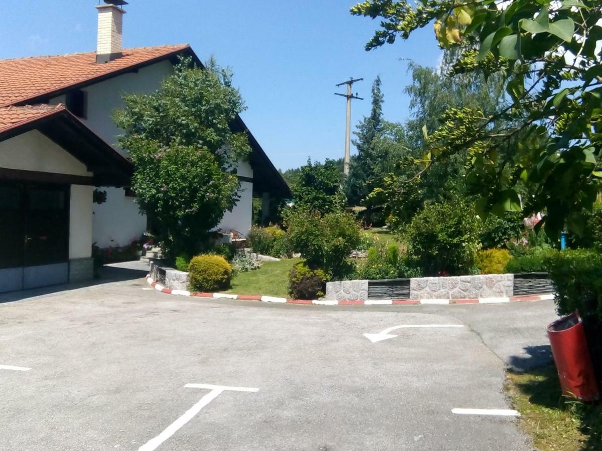 Apartmani Milic Sirogojno Екстер'єр фото